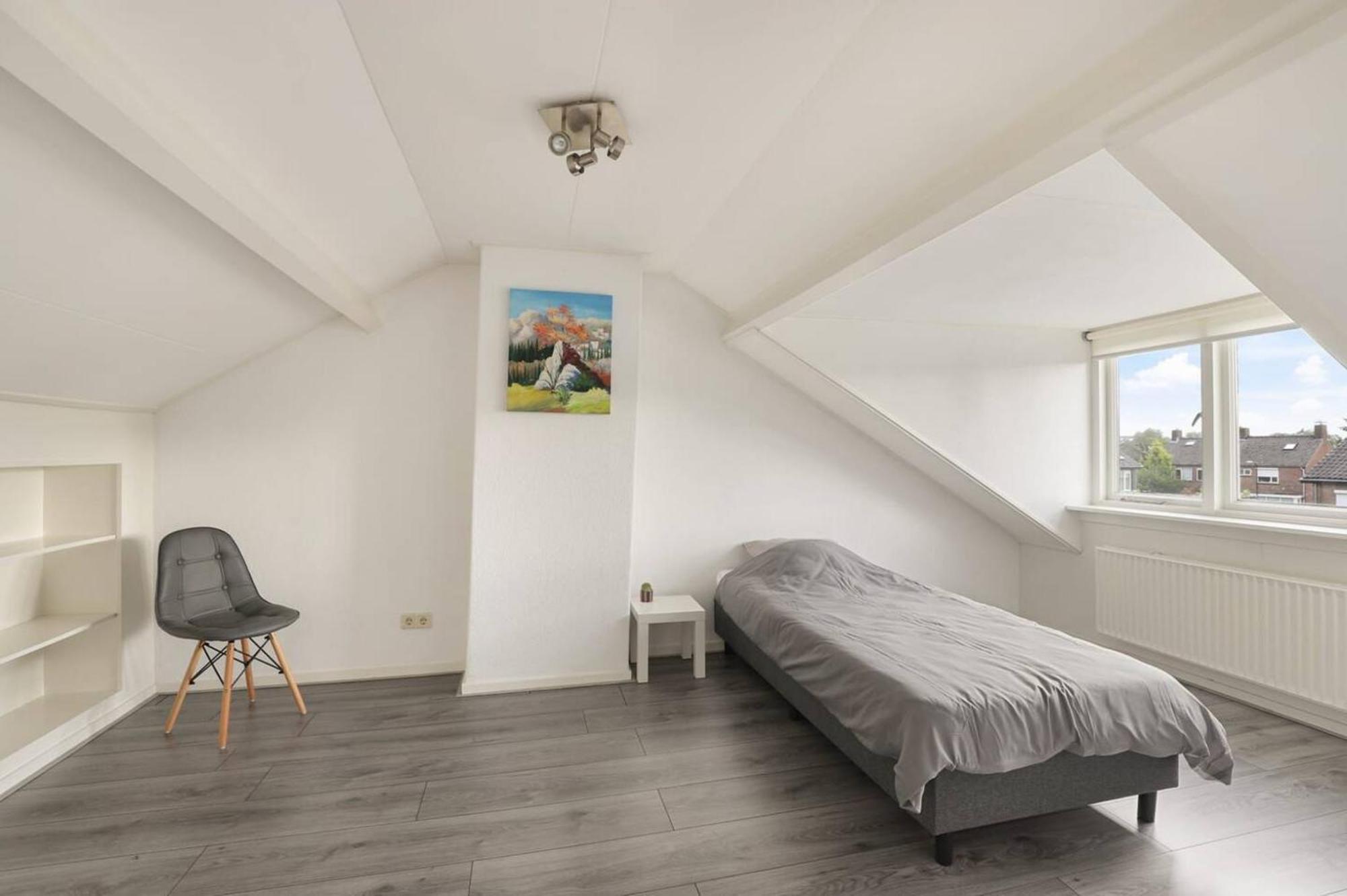 Apeldoorn- Ruime Eengezinswoning Met 5 Slaapkamers Eksteriør billede